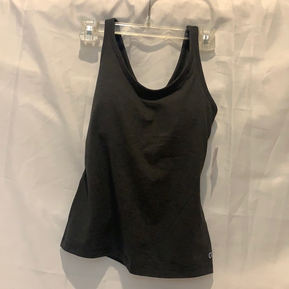 Women’s Gap Tank with Build in Bra